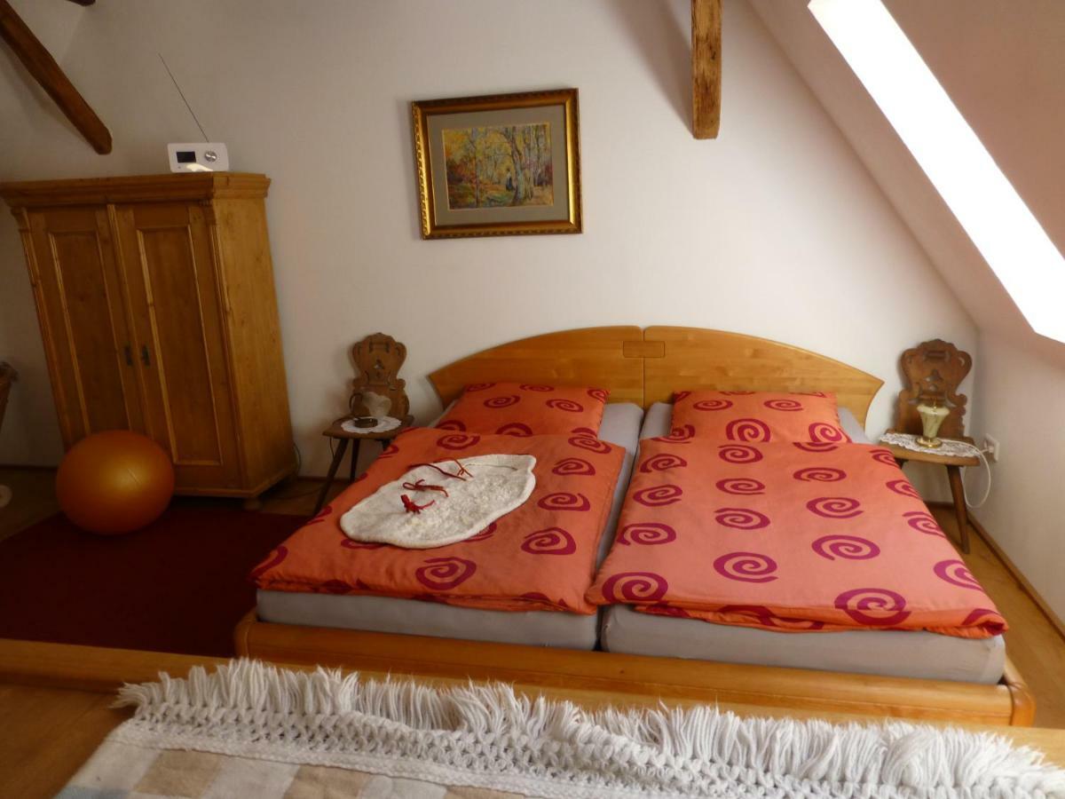 Feriengaleriewohnung Im Denkmal Stilvoll-komfortabel Baubiologisch